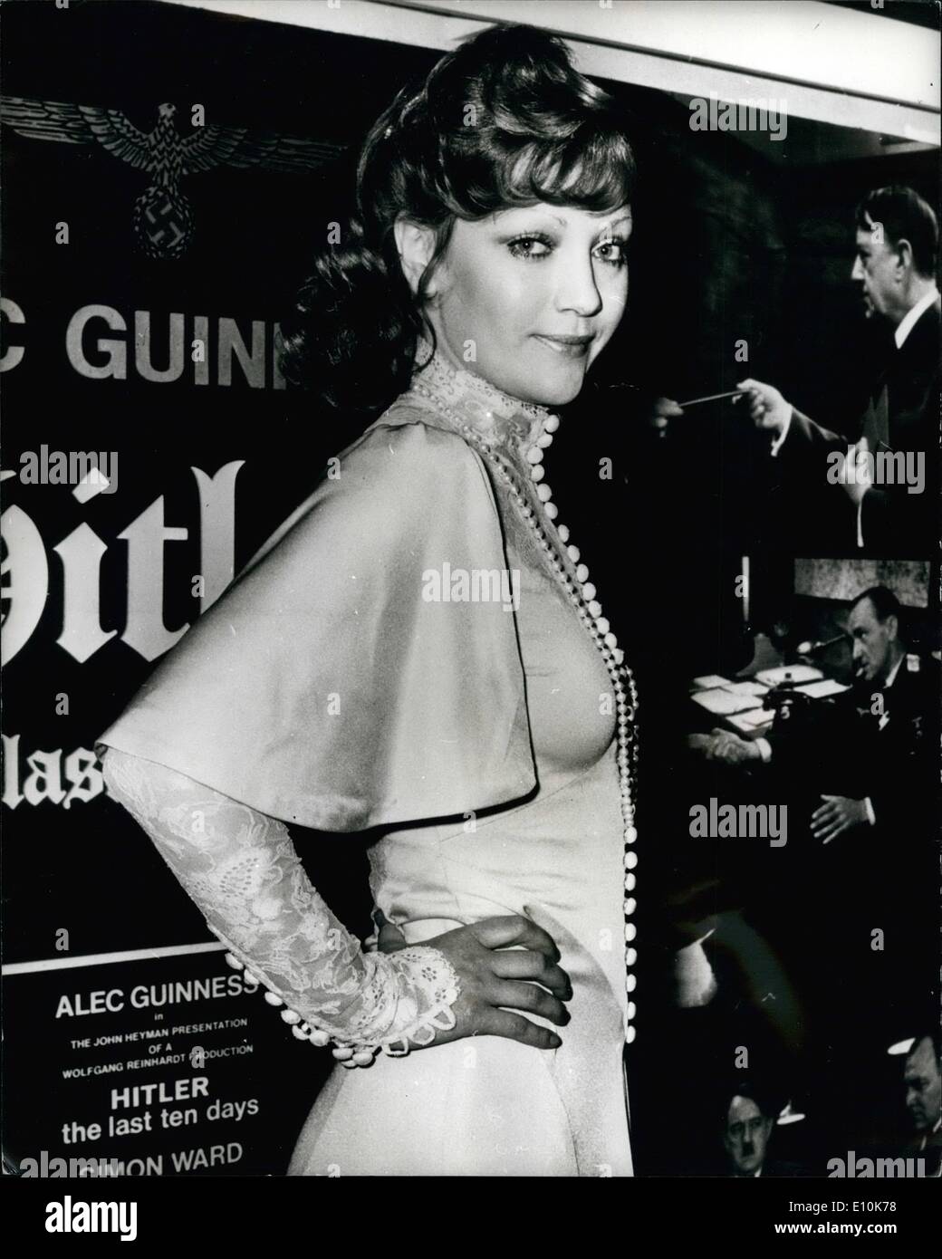 5. Mai 1973 - besucht deutsche Schauspielerin spielt die Rolle der Eva Braun die Filmpremiere In London. Foto zeigt deutsche Schauspielerin Doris Kunstmann, spielt die Rolle der Eva Braun, Hitlers Geliebte in dem Film '' Hitler: The Last Ten Days'', kommt für die Premiere im Kino Empire, Leicester Square, letzte Nacht. Stockfoto