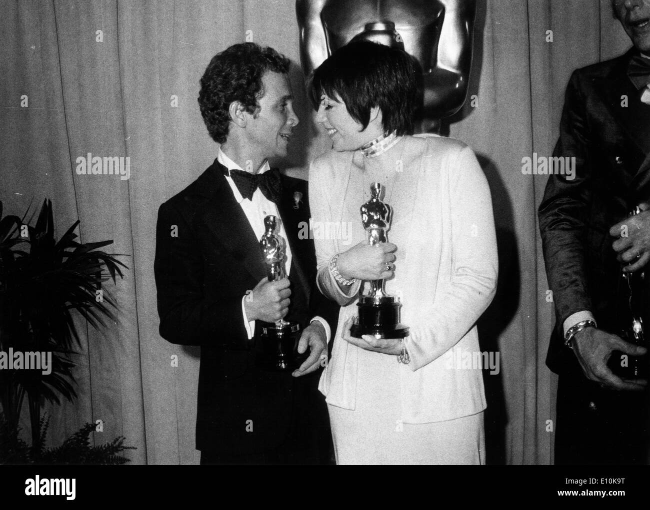Sängerin Liza Minnelli mit Joel Grey Stockfoto