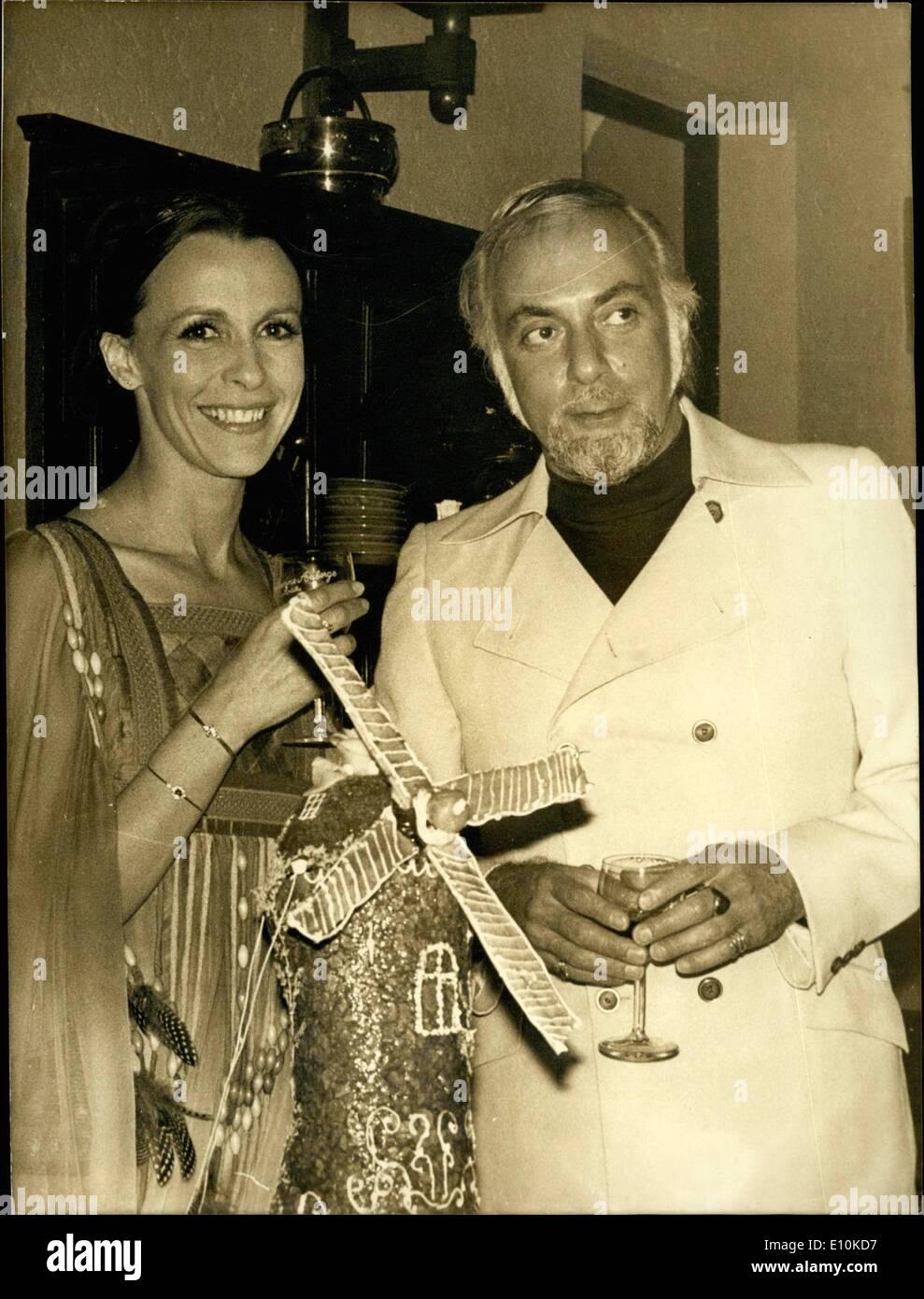 5. Mai 1973 - Modedesigner Heinz Oestergaard & Dr. Artur Burghardt. Stockfoto