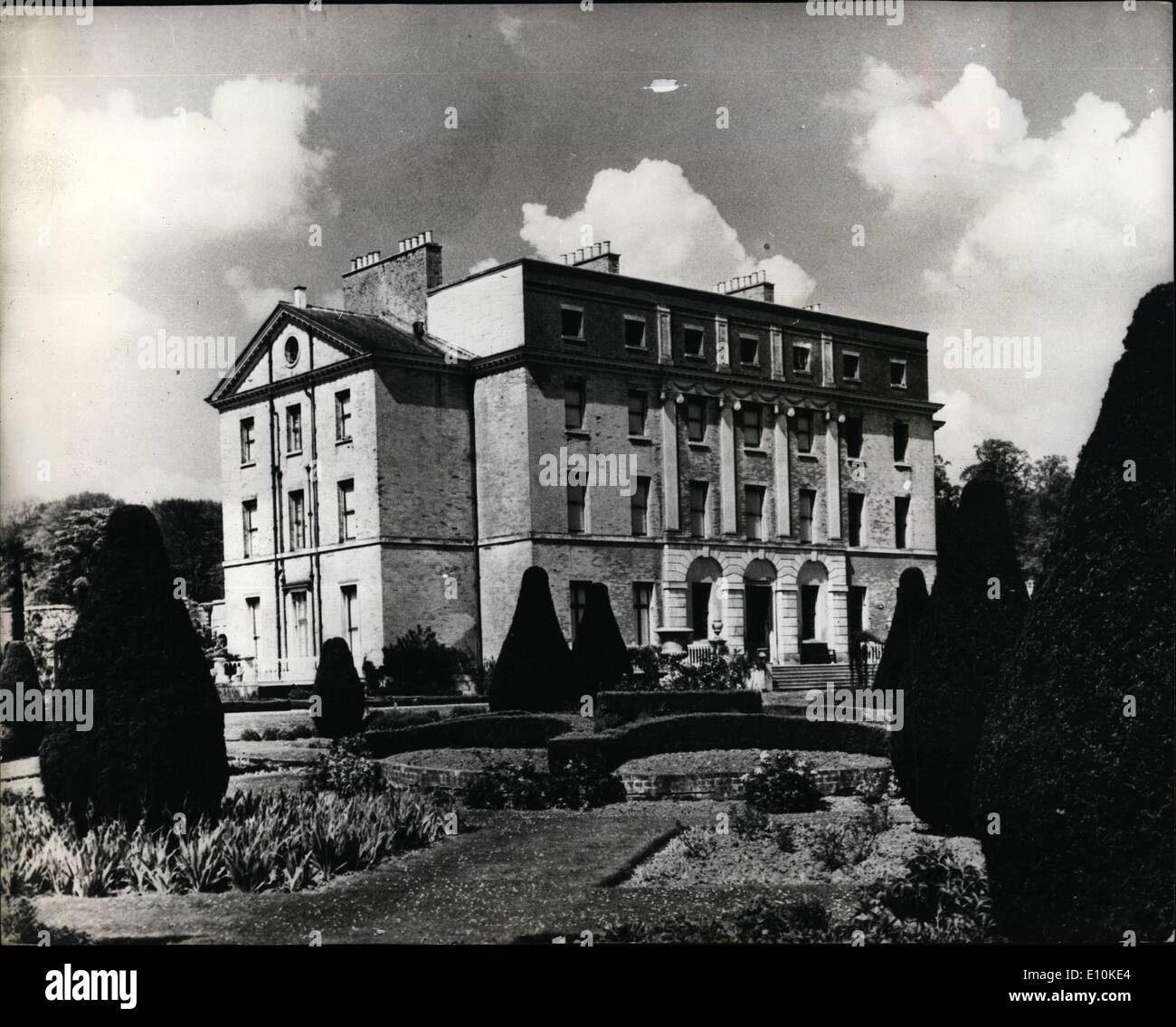 5. Mai 1973 - Chevening Haus zum Kanzler des Finanzministeriums; Herr Barber, Kanzler des Finanzministeriums, hat durch den Ministerpräsidenten als die ersten Bewohner von Chevening House, Kent, ausgewählt, um die Nation von Lord Stanhope verlassen wurde. Unter den Bedingungen des Gesetzes Chevening Estate kann der Ministerpräsident jederzeit widerrufen die Nominierung und machen eine neue. Es ist nicht beabsichtigt, dass die Wahl der resident Minister dauerhaft mit Kanzler verknüpft werden soll Stockfoto