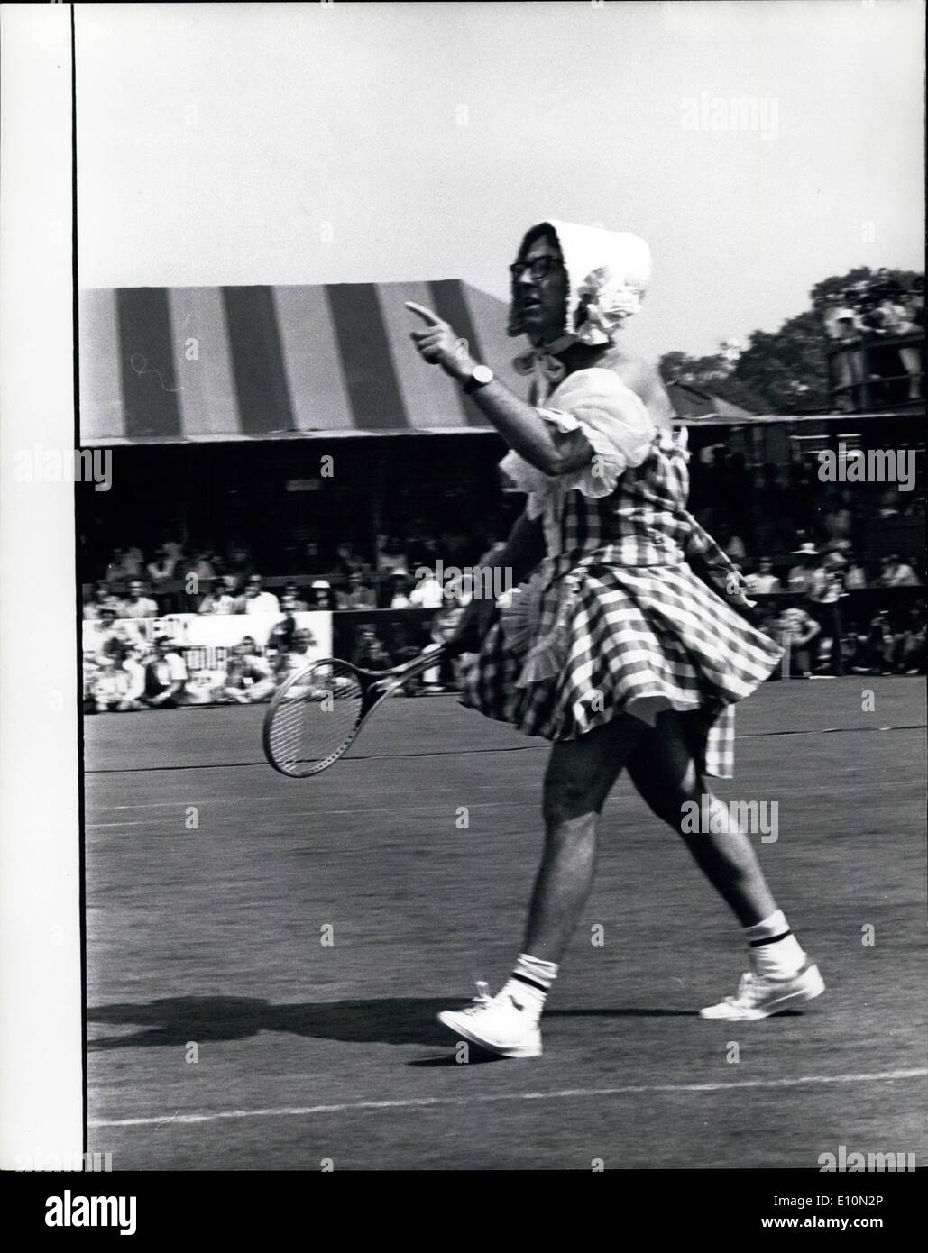 8. August 1973 - Bobby Riggs in der RFK-Pro - Celebrity-Tennis-Turnier: Waldhügel, 25. August 1973. ne Stockfoto