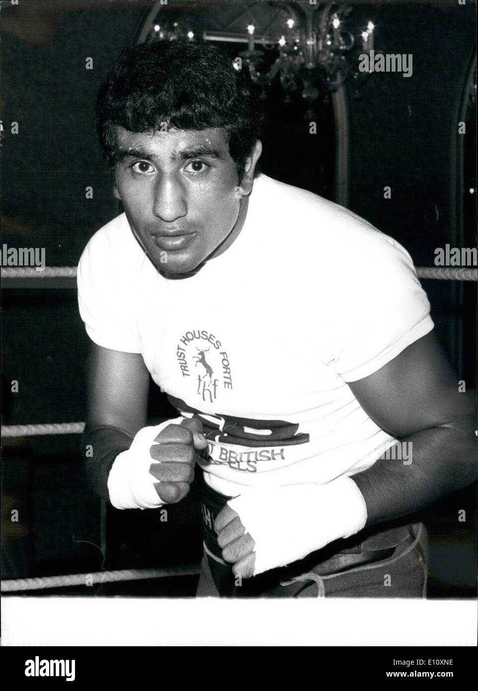 8. August 1974 - bereitet der Welt-Meisterschaft im Halbschwergewicht gegen Großbritanniens John Conteh Jorge Ahumada von Argentinien: Stockfoto