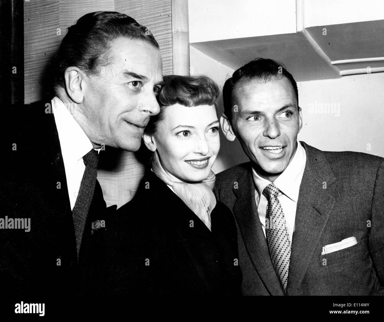Sänger Frank Sinatra mit Jack Buchanan Stockfoto