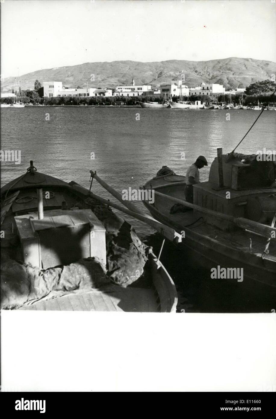 1. Januar 1976 - Insel Kos, Geburtsort von Hippokrates, der Antike griechische Vater der modernen Medizin. Hippokrates in seinen Schriften hatte eine '' wundersamen Wasser '' auf seiner Insel gesprochen. Heute ist es behauptete die Wasserkuren Krebs. Creit: Griechische Fotoagentur. Stockfoto