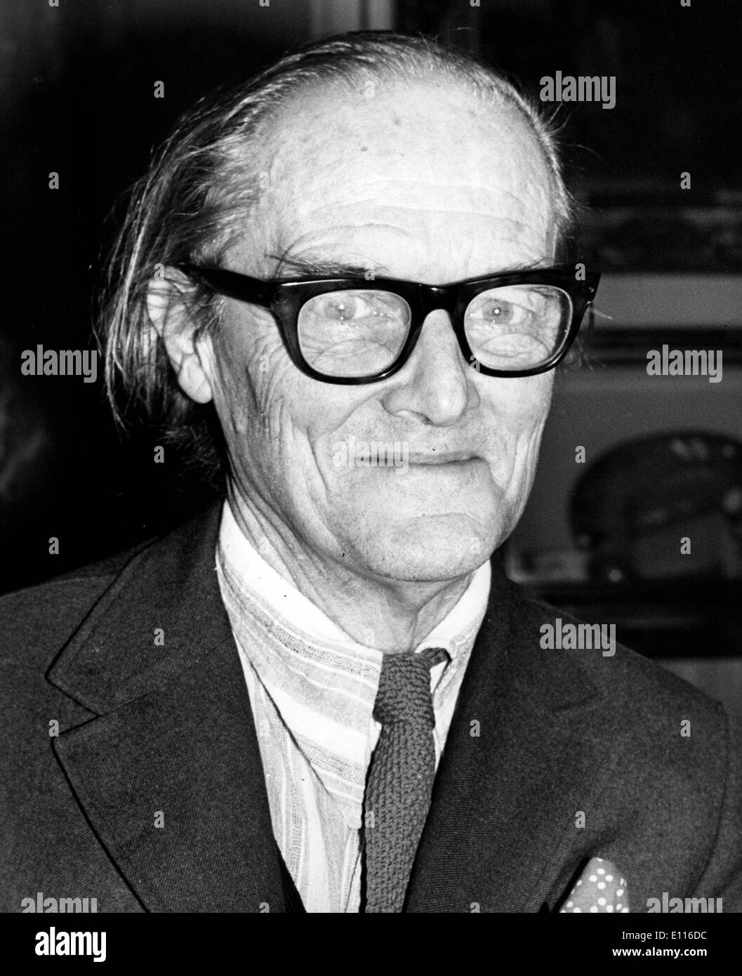 18. Februar 1976; London, UK; SIR HUGH CASSON, der Architekt und ehemaliger Professor für Environmental Design am Royal College of Art. Stockfoto
