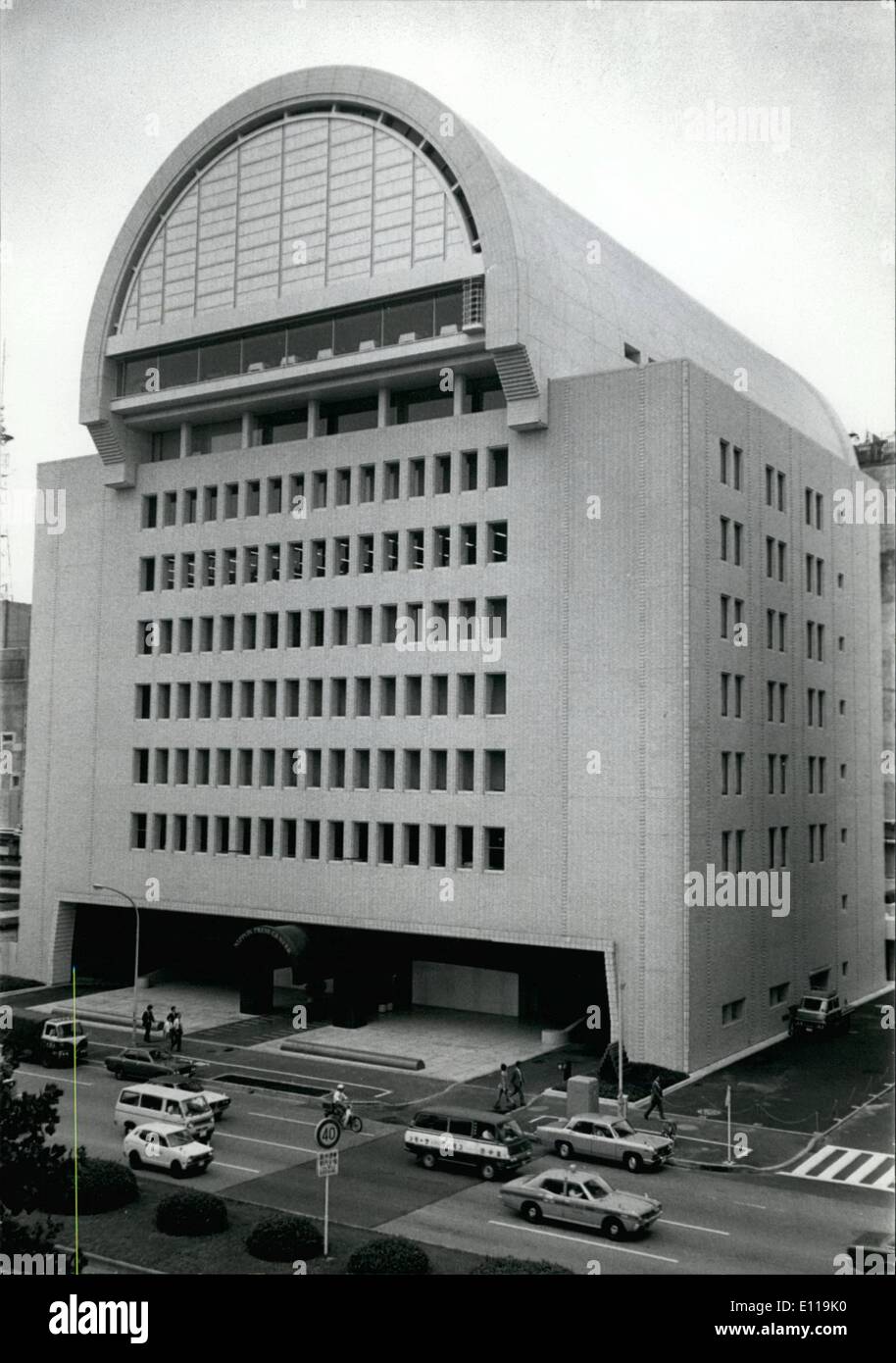 Sept. 09, 1976 - Nippon Press Center eröffnet in Tokio: die neu abgeschlossenen Nippon-Presse-Center im Hibiya, Tokio, die gerade geöffnet hat, wird als das wichtigste Zentrum für die gemeinsamen Aktivitäten der japanischen und ausländischen Presse funktionieren. Die II-Geschichte-Struktur auf einem 2.925-Quadratmeter-Standortkosten 7,6 Milliarden Yen, etwa 20 Millionen finanziert von der Japan Federation of Wirtschaftsorganisationen und Shimbun Kyokai (News Paper Association) gebaut... Das Kuppeldach wird als ein Internationa Konferenzsaal Website und Bankett verwendet werden. Stockfoto