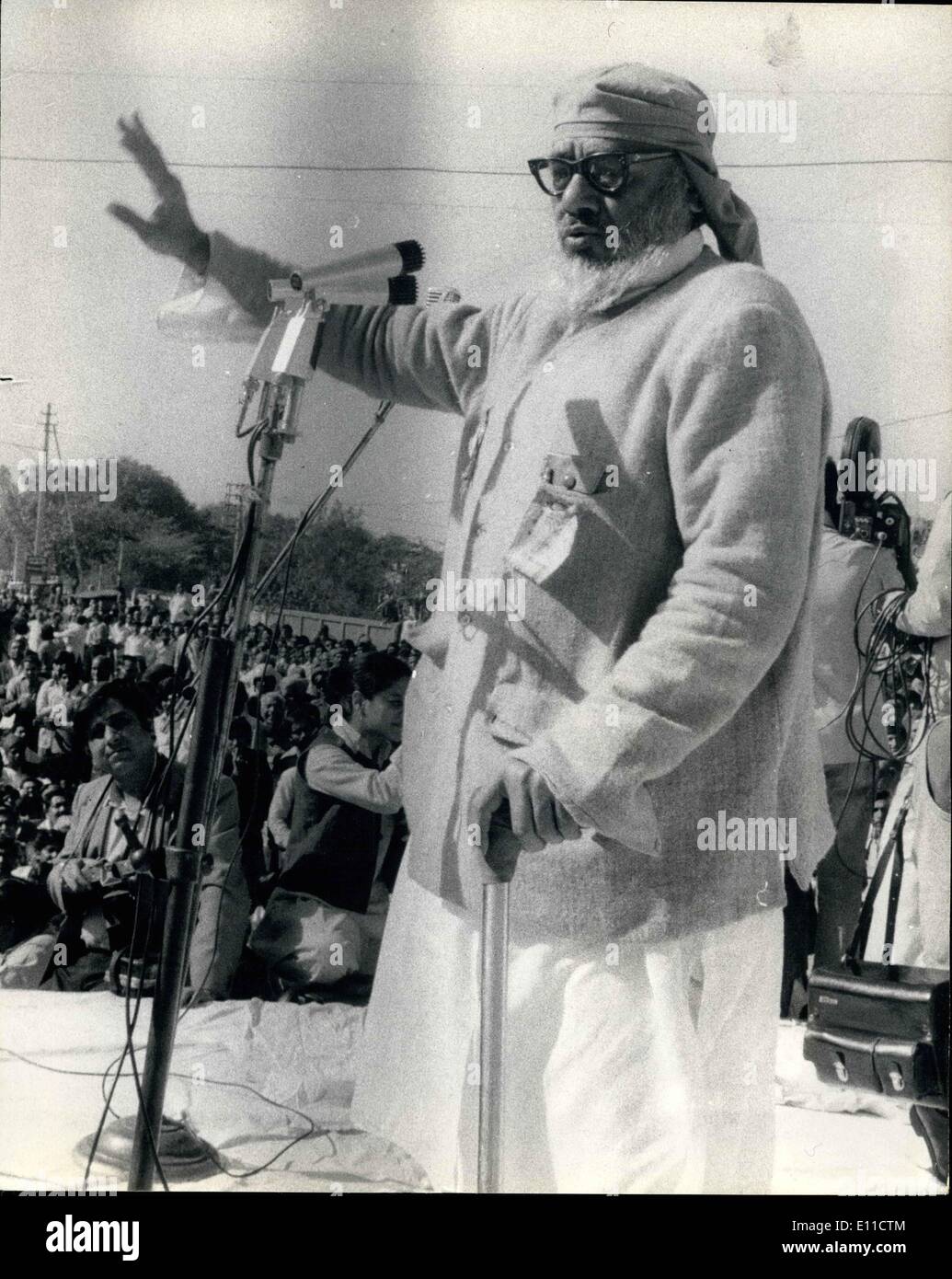 3. März 1977 - indischen Wahlen Rallye durch Herr RAJ MARAIN IN DELHI Foto zeigt: Die Janata Party tapferen Herr RAJ MARAIN gesehen Adressierung eine Großkundgebung in Neu-Delhi für die Wahlen in Indien in diesem Monat stattfindet. Stockfoto