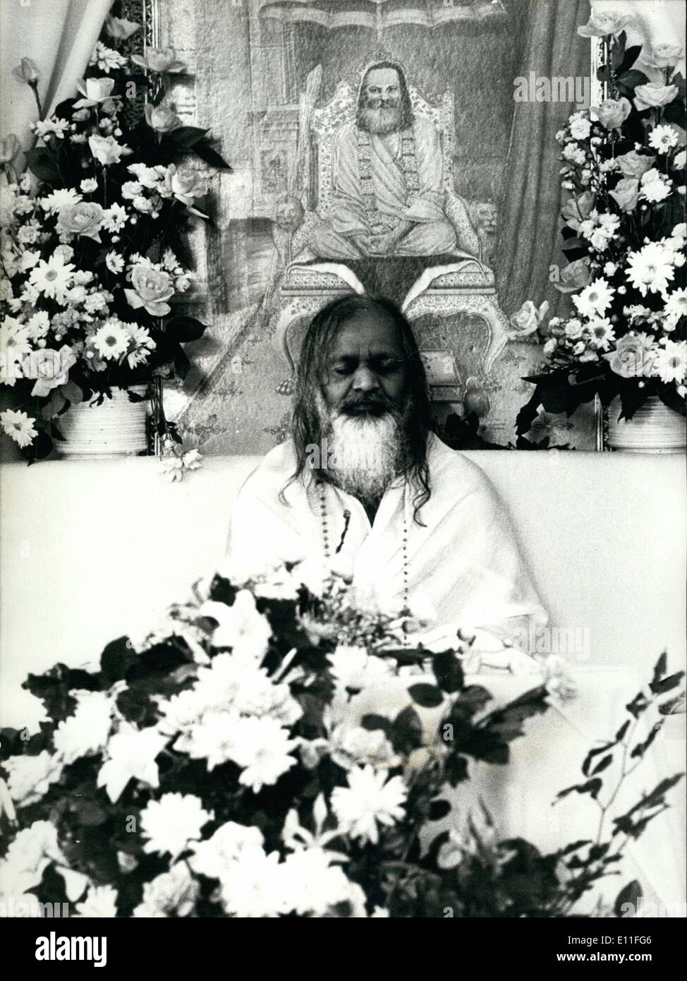 7. Juli 1977 - dritten Lebensjahr im Zeitalter der Aufklärung: Foto zeigt Maharishi Mahesh Yogi, Chef der "Transzendentalen Meditation" in Seelisberg (Zentralschweiz) bei der Eröffnung des dritten Jahres von the Age of Enlightenment. Stockfoto