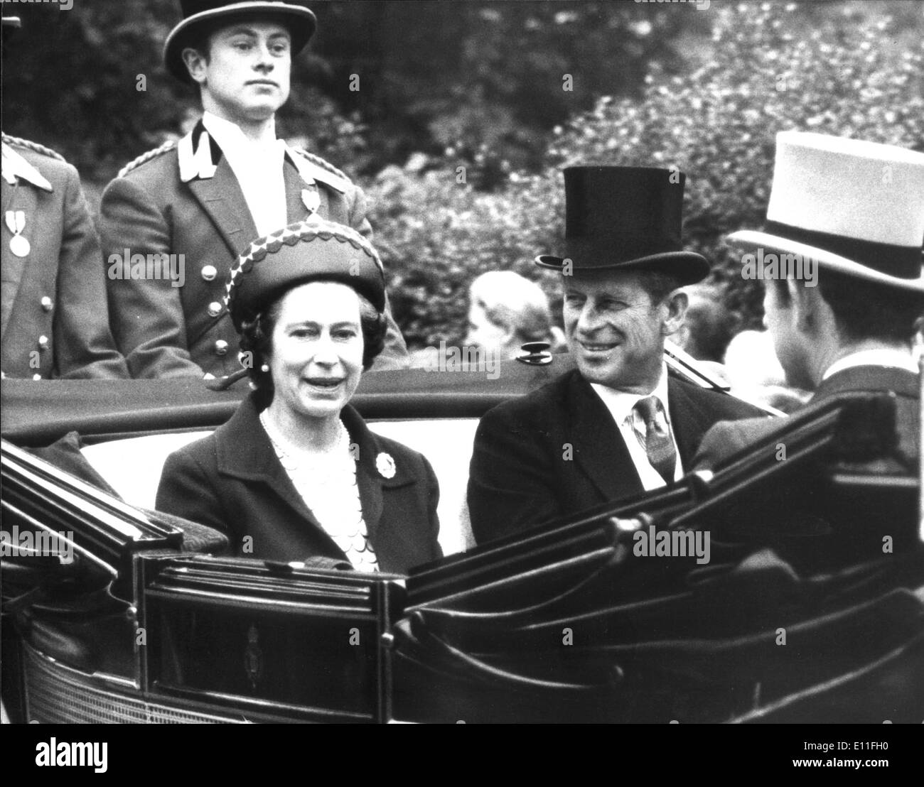 Elizabeth II, Prinz Philip und Charles in Kutsche Stockfoto