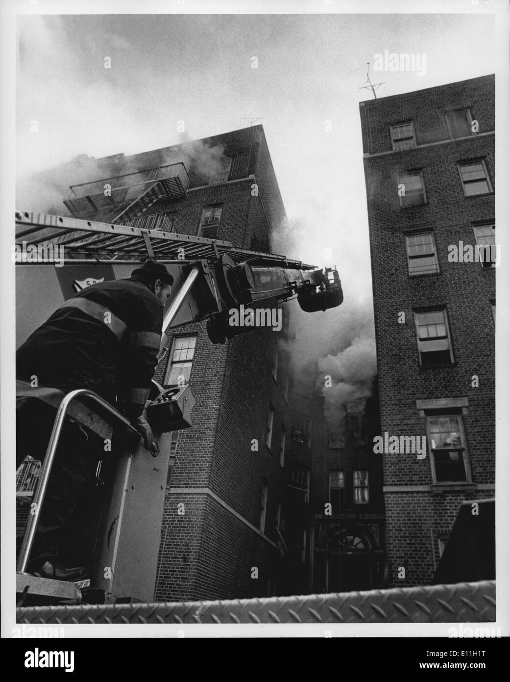 Jan. 00, 1978 - Feuer in der West Bronx, New York City Tremont Avenue. Stockfoto