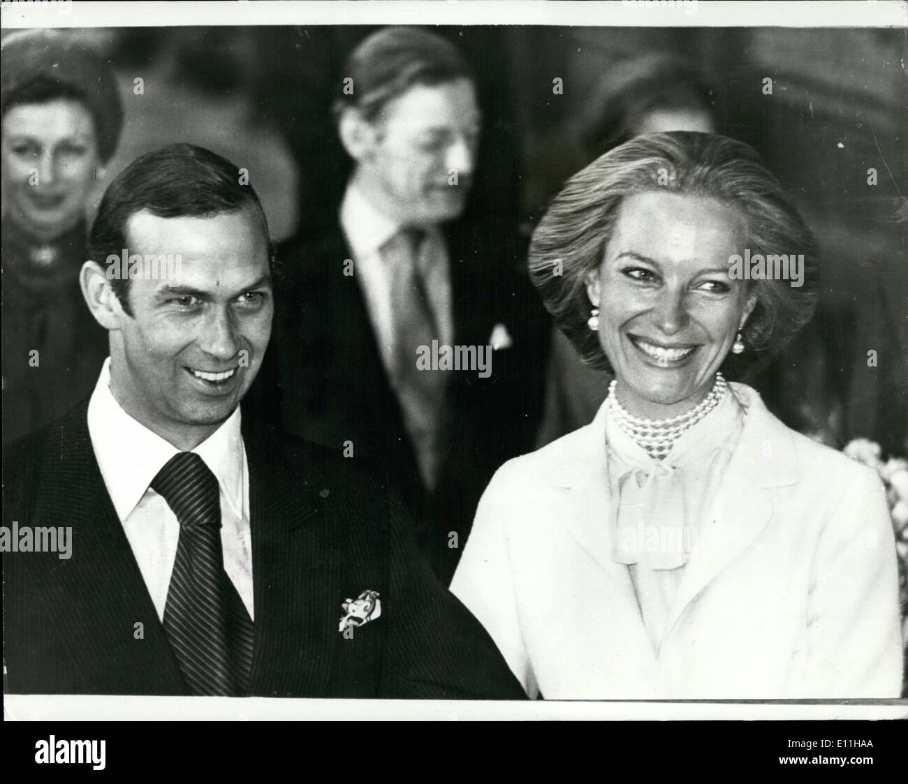 6. Juni 1978 - Prinz Michael von Kent und Baroness Marie Christine Von Reibnitz nach ihrer in Wien: die Hochzeit von Prinz Michael und Baronin Marie - Christine von Reibnitz nahm Ort im Staatsdienst in Wien am Freitag. Gäste bei der Hochzeit waren, sein Bruder, der Herzog von Kent, Herr Angus Ogilvy. Prinzessin Alexandra, Prinzessin Anne, Lord Mountbatten, Lady Helen Windsor. Foto zeigt: Prinz Michael und Baronin Maria Christine von Reibnitz nach ihre standesamtliche Trauung im Wiener Rathaus. Stockfoto
