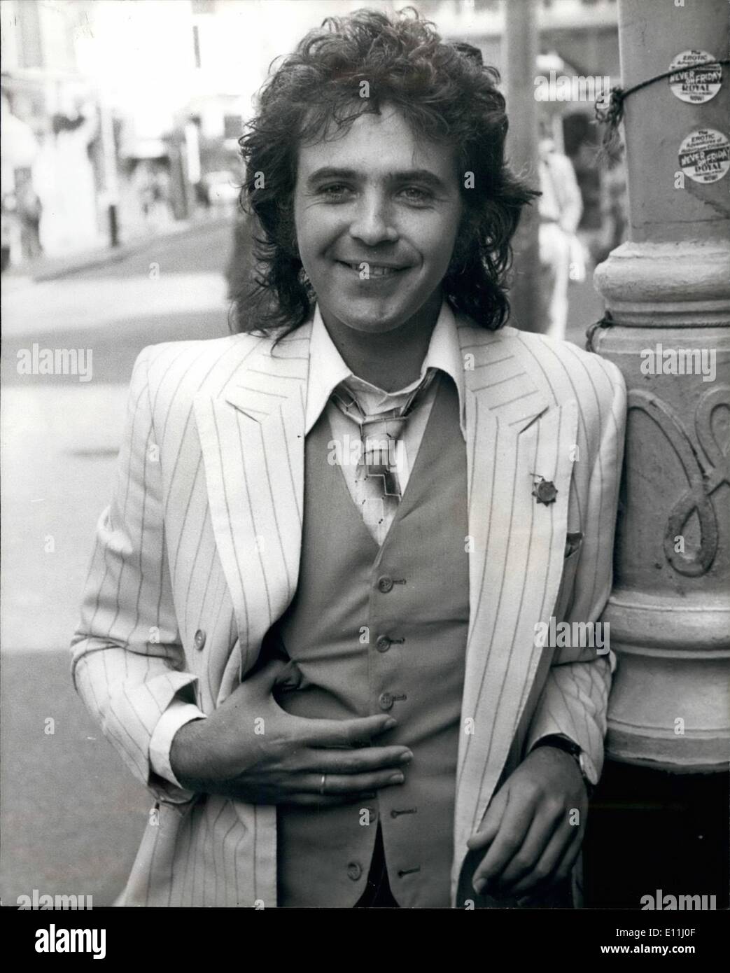 4. April 1978 - David Essel Cast ein Che in The Musical Evita Popsänger David Essex, hat gesehen Besetzung als Che in der Tim Reis und Webbers Musical Evita basiert auf dem Leben in Eva Peron. Die spielte die Titelrolle wird von Elaine Paige und Joss Ackland wie General Perón, Evita wird im Prince Edward Theatre am 21. Juni öffnen. Stockfoto