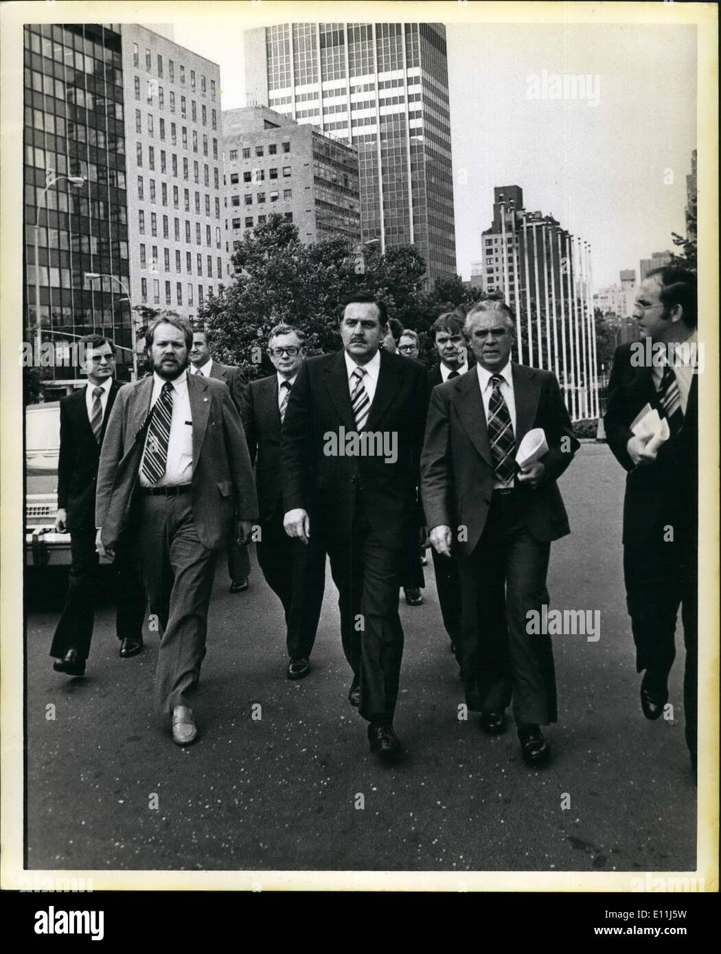 7. Juli 1978 - die südafrikanische Delegation unter der Leitung von Außenminister Roelof F. Botha Ankunft in dem UN-Gebäude zur Teilnahme an der Diskussion über die Namibia-Resolution im UN-Sicherheitsrat, Stockfoto