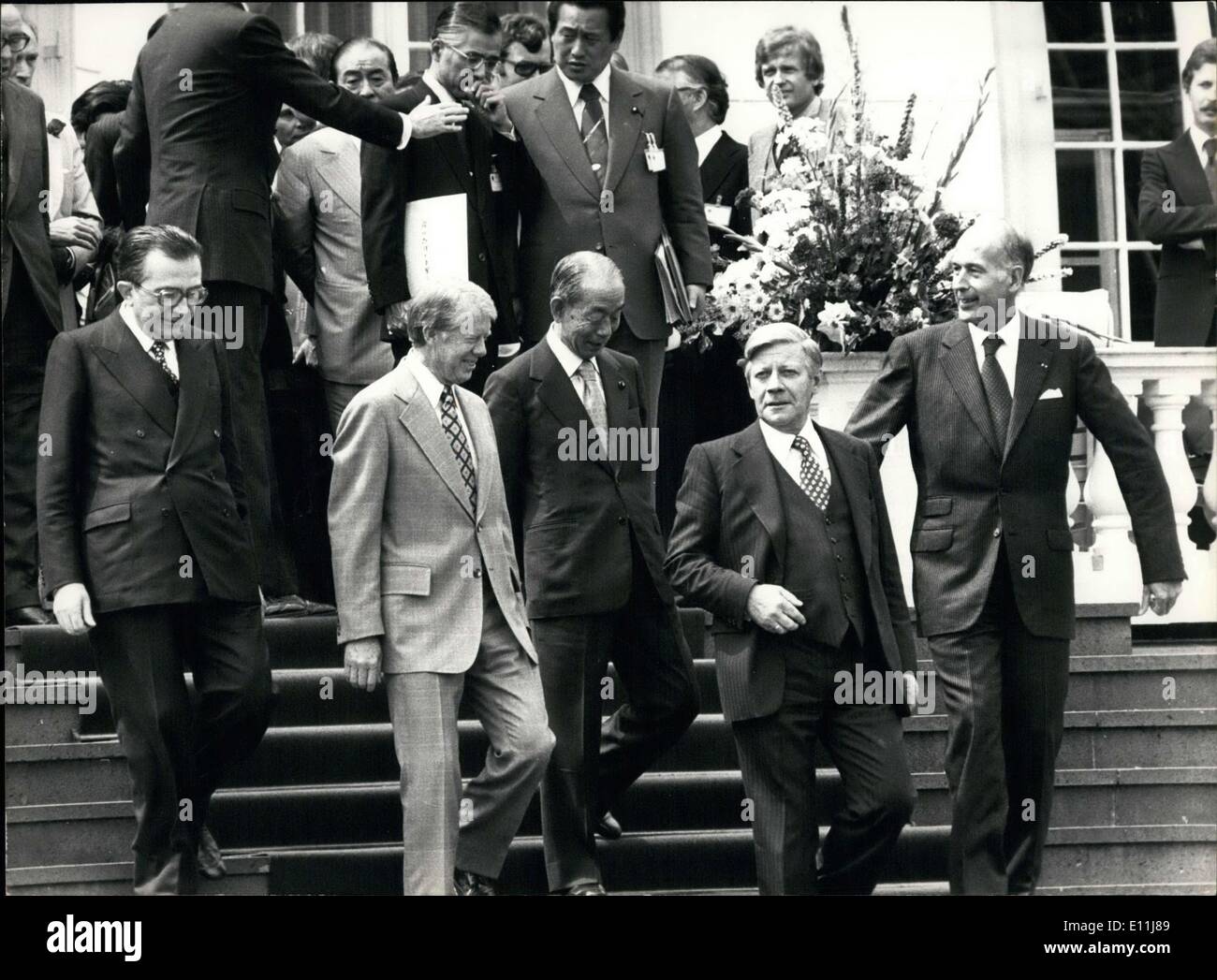 17. Juli 1978 - von links nach rechts: Italiens Ministerpräsident Giulio Andreotti, Präsident Jimmy Carter, Japans Premierminister Takeo Fukuda, Westen Deutschlands Bundeskanzler Helmut Schmidt und Frankreichs Präsident Giscard d ' Estaing. Stockfoto