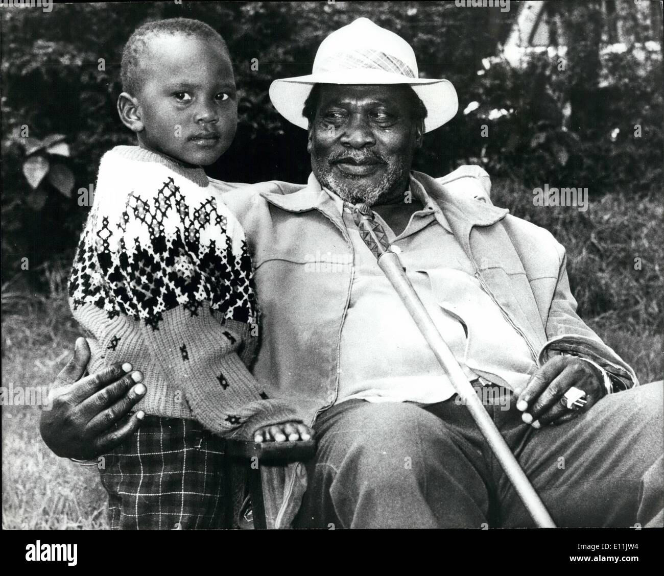 8. August 1978 - Präsident Kenyatta Is Dead: Präsident Kenyatta Kenias heute starb in seinem Schlaf an den Indischen Ozean Hafen von Mombasa, Kenia-Radio gab. Der Präsident war in seinen späten 80er Jahren. Foto zeigt mit seinem Sohn Uhuru Kenyatta Präsident. Stockfoto
