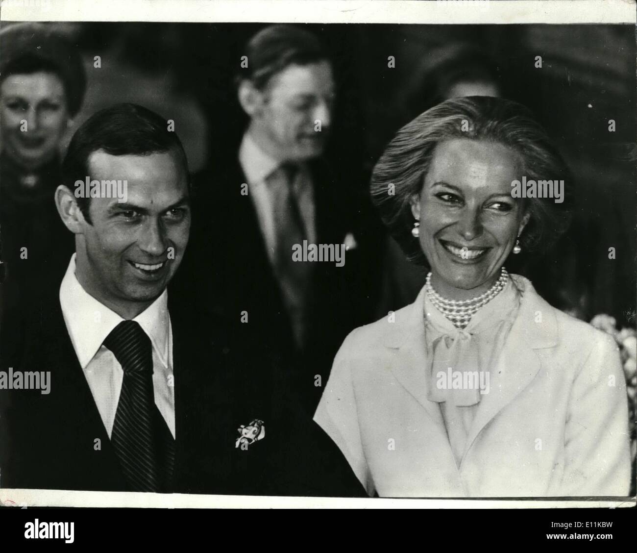 6. Juni 1978 - Prinz Michael von Kent und Baroness Marie Christine Von Reibnitz nach ihrer Heirat In Wien: Die Hochzeit von Prinz Michael und Baronin Marie - nahm Christine von Reibnitz Palast im Staatsdienst in Wien am Freitag. Gäste bei der Hochzeit waren. Sein Bruder Herzog von Kent, Mr Angus Ogilvy, Prinzessin Alexandre, Prinzessin Anne Lord Mountbatten. Lady Helen Windsor. Foto zeigt Prinz Michael und Baroness Marie Christine von Reibnitz nach ihre standesamtliche Trauung im Wiener Rathaus. Stockfoto