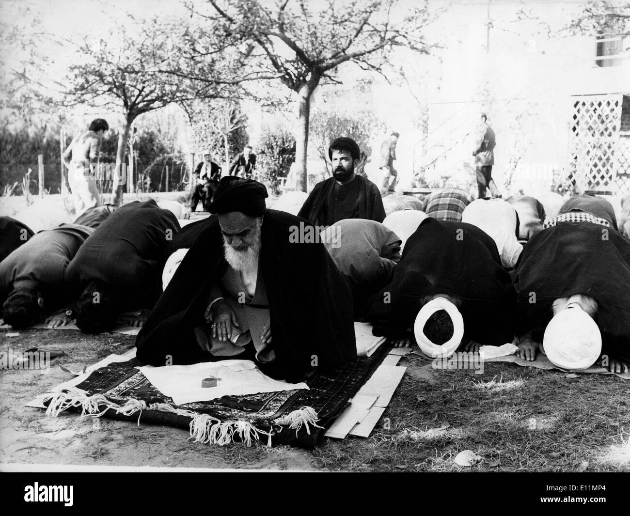 4. Dezember 1978; Paris, Frankreich; AYATOLLAH KHOMEINI (1900 – 1989), gründete die erste moderne islamische Republik wurde ein Shi'a Muslim Stockfoto