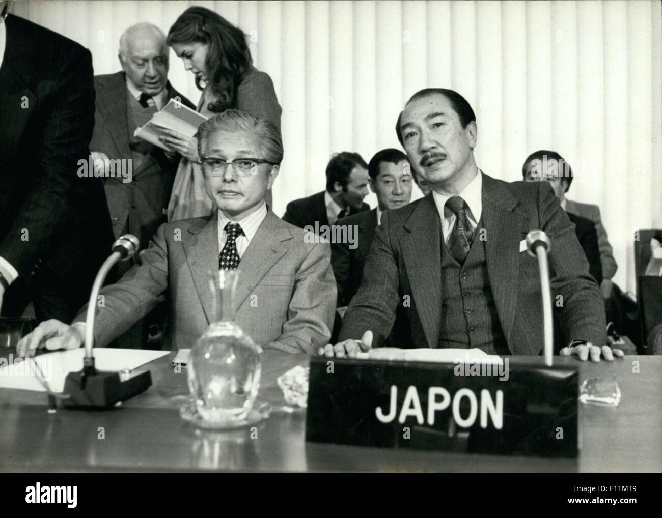 1. März 1979 - Amaya und Hirahara bei der Nettoeinnahmen Energiekonferenz Stockfoto
