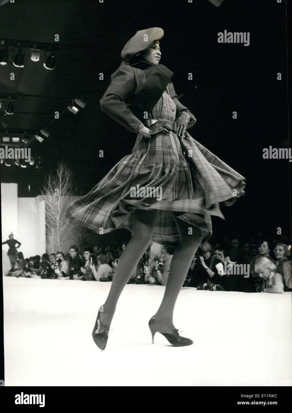 10. April 1979 - ist das Outfit aus der Herbst / Winter-Kollektion. Stockfoto