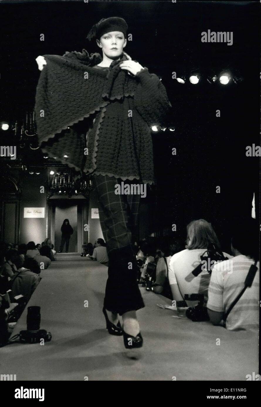 16. Juli 1979 - Designer pro Spook aufgegeben sein norwegischer Weihnachten seit mehreren Jahren in Paris sein Glück zu versuchen. Seine neue fallen und Stockfoto