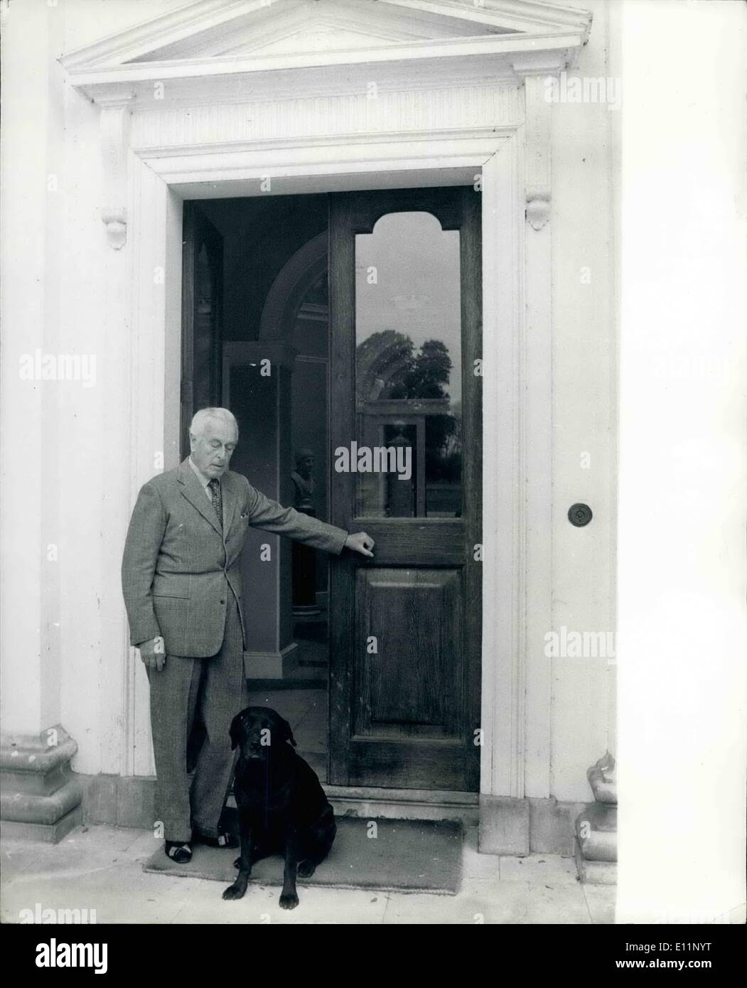 5. Mai 1979 - Earl Mountbatten, seine Heimat zu öffentlichen. öffnen: Earl Mountbatten of Burma soll seine Heimat Hampshire, Broadlands, der Öffentlichkeit in diesem Monat eröffnet. Foto zeigt, dass Earl Mountbatten Broadlands, was er für die Öffentlichkeit öffnen abgebildet. Stockfoto