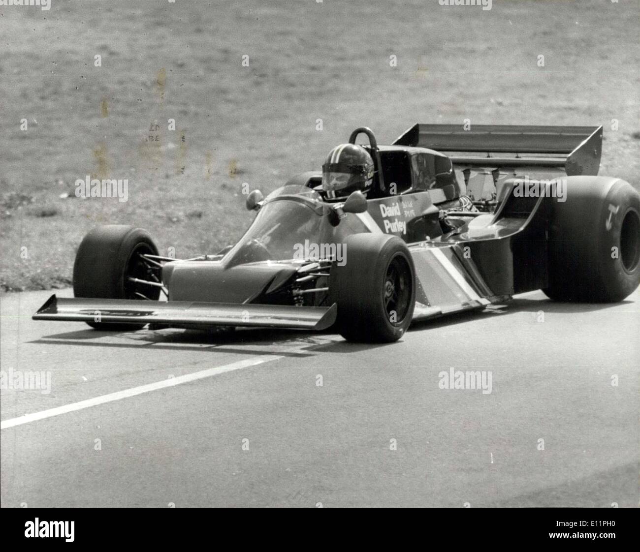 22. August 1979 - David Purley kehrt zurück auf die Strecke: Rennfahrer David POurley, 34, wird Motorsport erneut auf Bank Holiday Montag, den 27. August zurückkehren. Wann nimmt er Teil an der Fuji Band Trophy Rennen in Brands Hatch. Auf der gleichen Strecke vor zwei Jahren schlug er beide Beine während des Trainings für den britischen Grand Prix. die setzte ihn aus Motorsport-bis jetzt. Einigen Jahren erhielt er die George Mdeal für den Versuch, seinen Freund und Kollegen Laufwerk Roger Williamson aus seinem brennenden Auto in Holländisches großartiges Prix Rennen zu ziehen, aber er starb, die im Jahr 1973 wurde Stockfoto