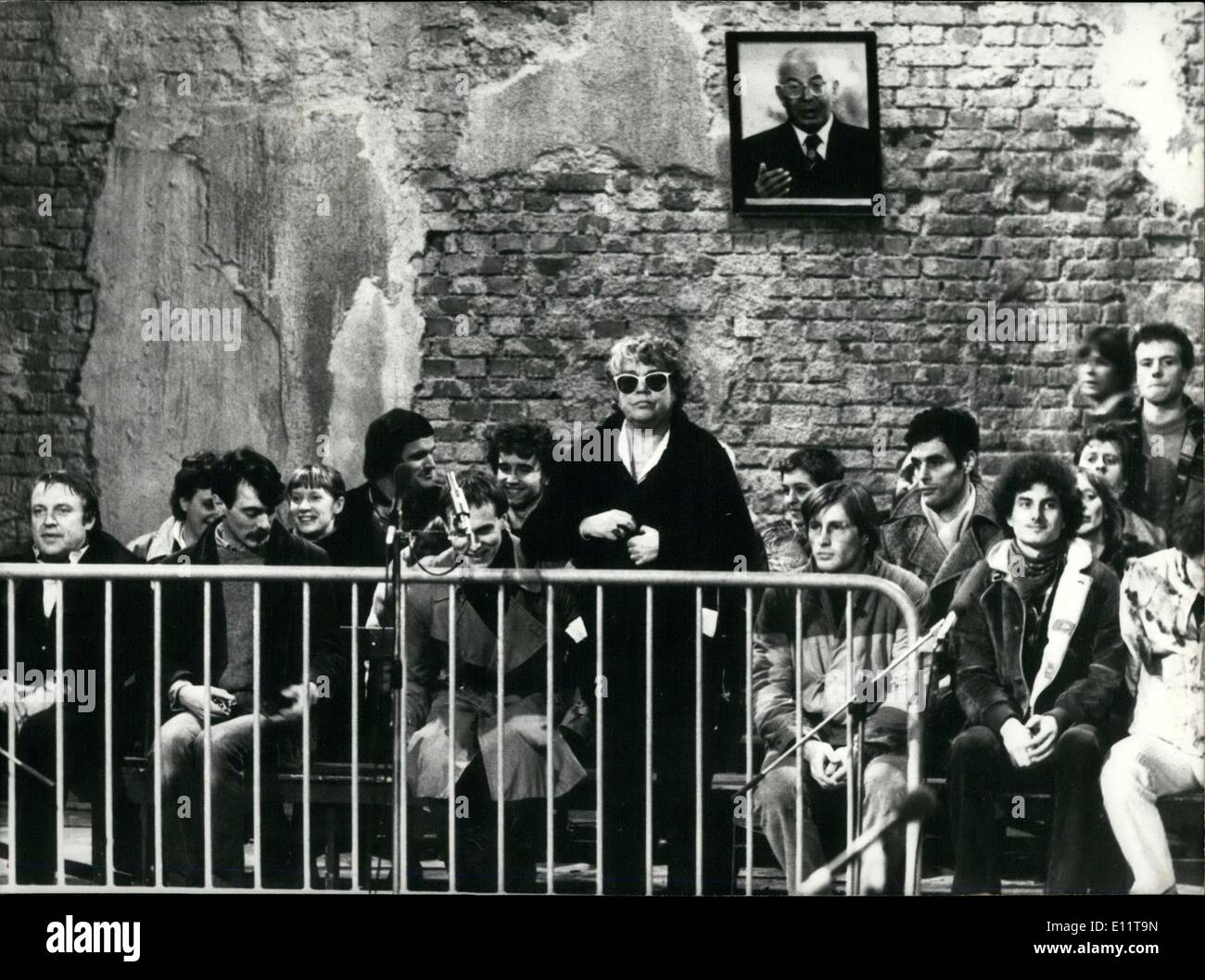 14. Februar 1980 - französischen Regisseurs Patrice Chereau eine Szene von der berühmten Prag Testversion in eine alte Busbahnhof für TV gefilmt. Pavel Stockfoto