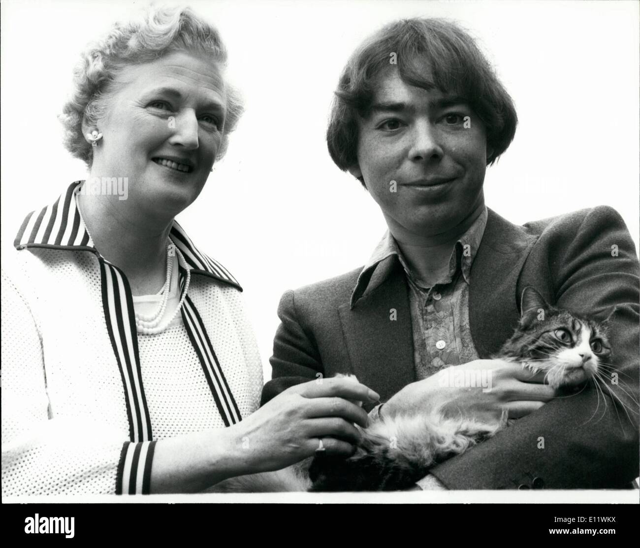 Sept. 09, 1980 - neue LLOYD WEBBER MUSICAL für WEST END '' Katzen '' ist der Titel des neuen Musical von Andrew Lloyd Webber heute angekündigt. Die erste von ihm musikalischen Westend werden da die Award-Winning '' Evita'' in London im Juni 1978 eröffnet. Inspiriert durch Gedichte öffnen beide veröffentlichten und unveröffentlichten von T S Eliot, einschließlich der international berühmten '' alten Opossums Buch der praktischen Katzen '', Itvis geplant, in London im April 1981. Die neue Show wird unter der Regie von Trevor Nunn von der Royal Shakespeare Company und choreographiert von Billian Lynne Stockfoto
