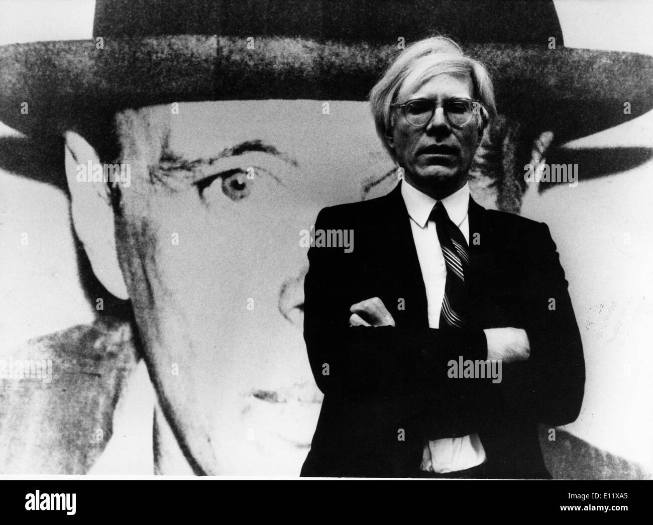 Künstler Andy Warhol bei Galerieeröffnung Stockfoto