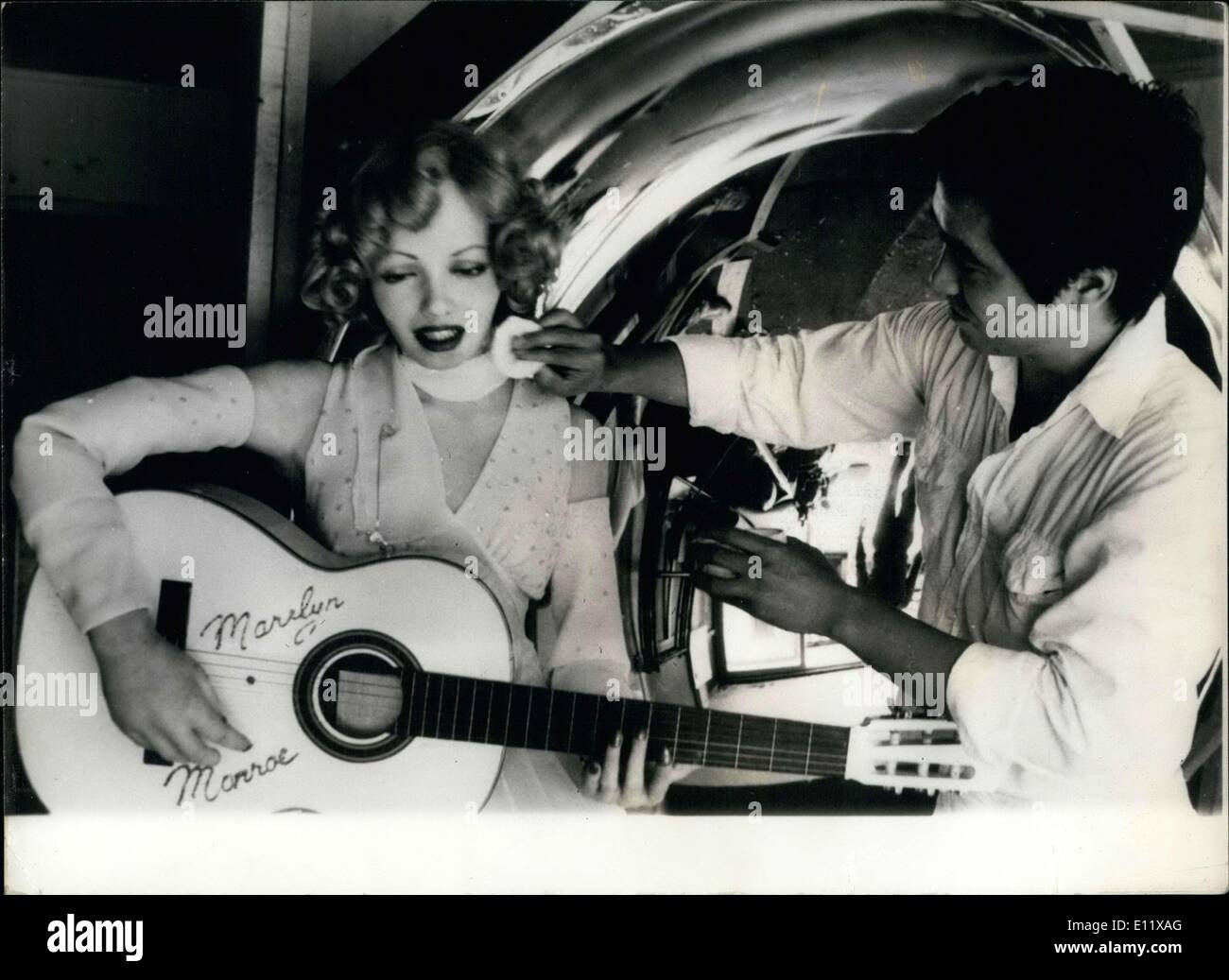 14. Oktober 1980 - zahlen Kunden 5 Millionen Franken im Monat des Roboters in ihre Schaufenster für Werbung zu verwenden. Der Roboter singt "River of No Return" Stockfoto