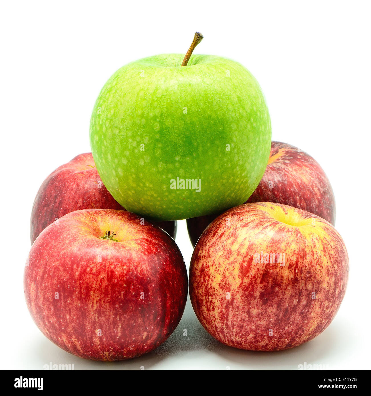 Reifer Apfel, isoliert auf weißem Hintergrund Stockfoto