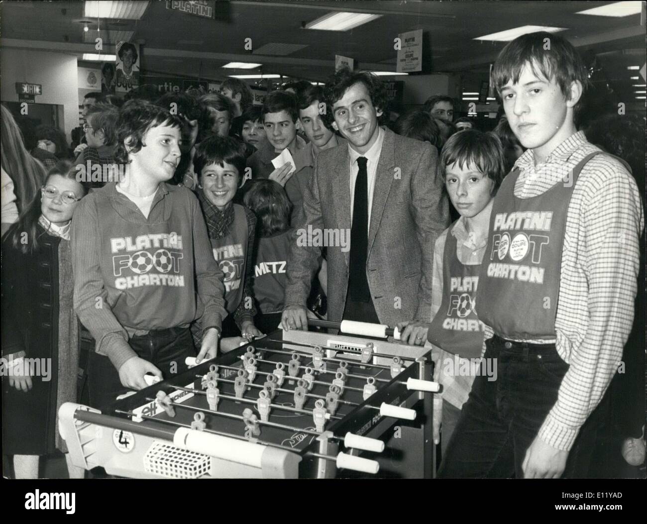 18. Dezember 1980 - Frankreichs Platini Team im Finale Foosball Stockfoto