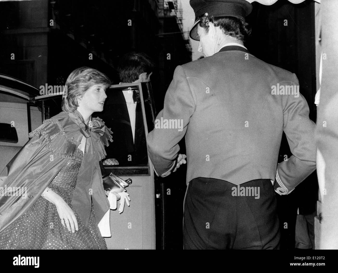 Prinzessin Diana und Prinz Charles auf Regiments Ball Stockfoto