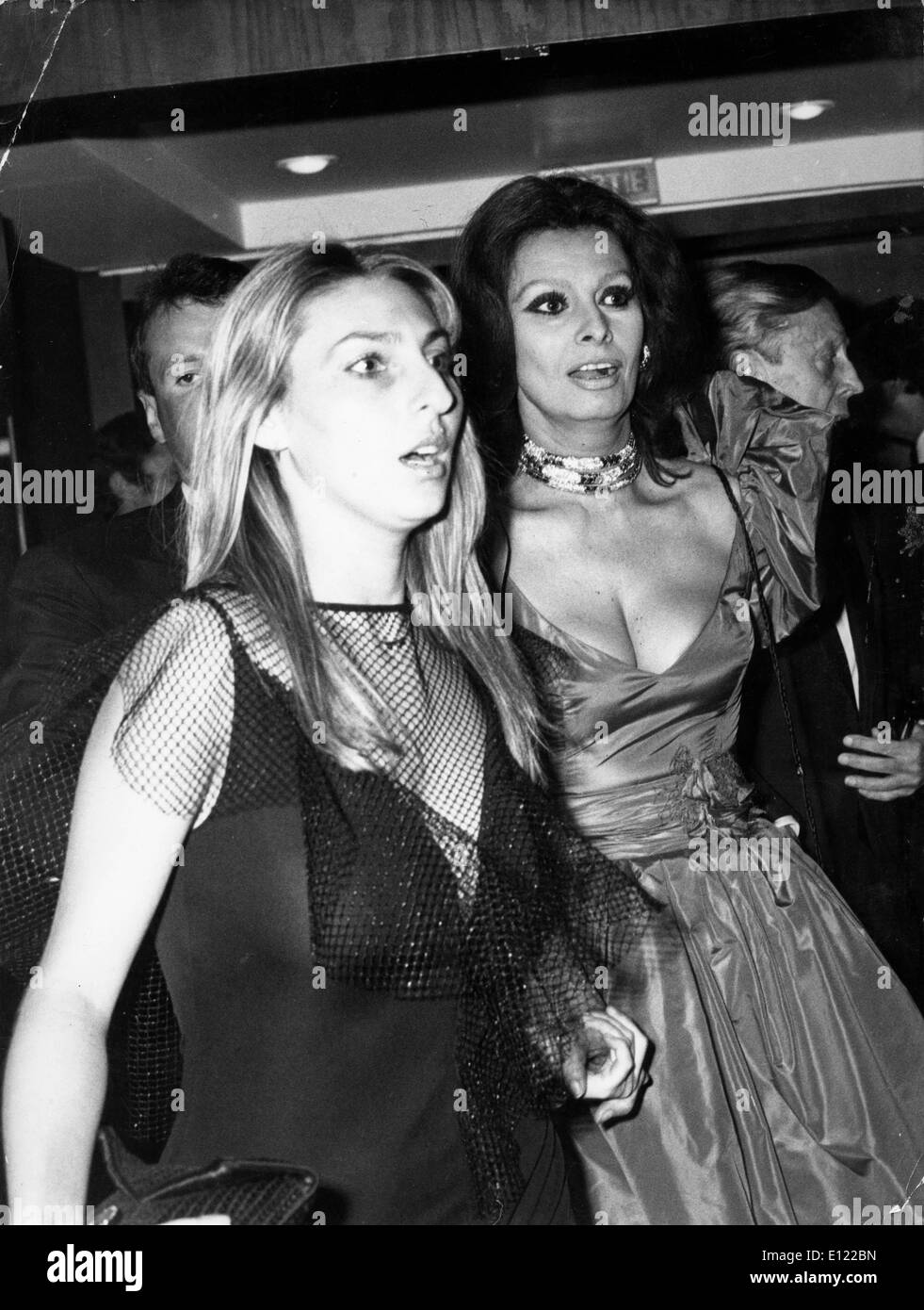 Schauspielerin Sophia Loren in Cannes mit Michèle Morgan Stockfoto