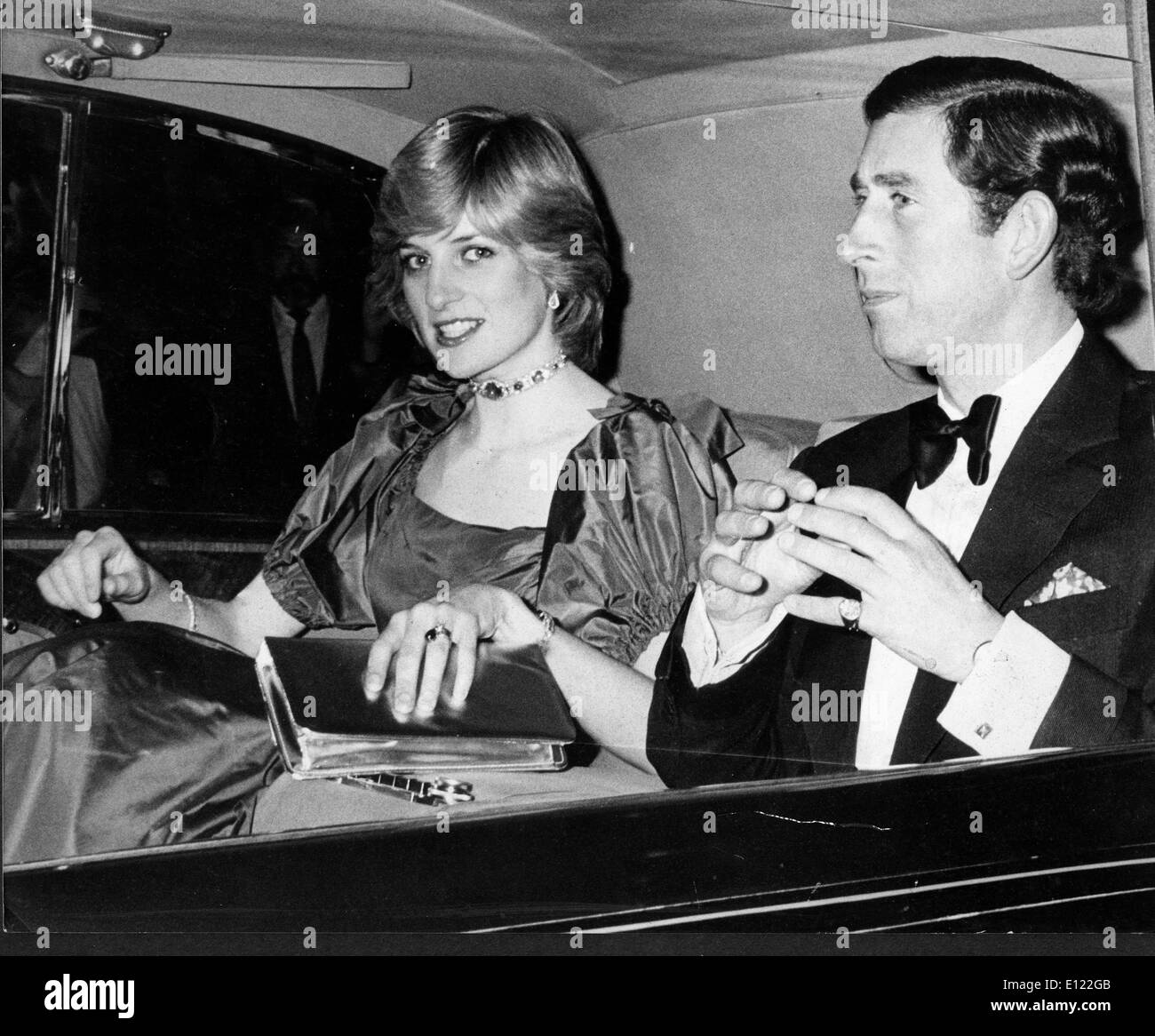 Prinz Charles und Prinzessin Diana fahren in Auto Stockfoto