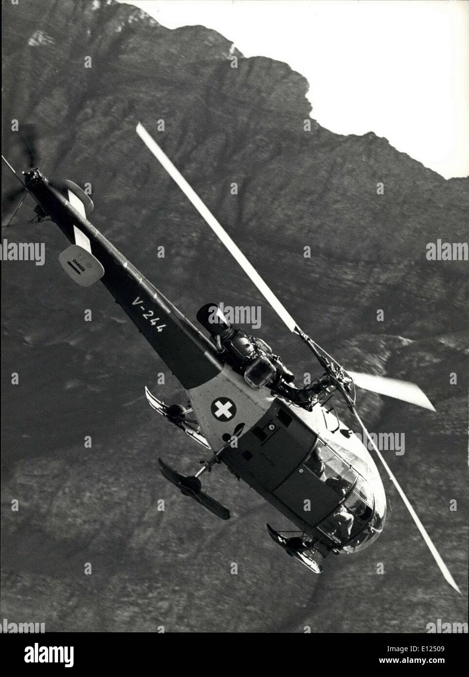 4. Oktober 1986 - Schweizer Luftwaffe-Training in den Alpen: mehrmals im Jahr Schweizer Airfore-Piloten haben die Möglichkeit in der Ausbildung Stockfoto