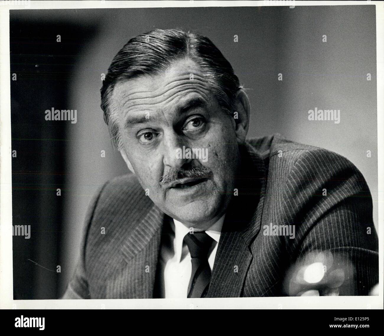 22. Dezember 1988 - Pressekonferenz südafrikanischen Außenminister Roelof PIk Frederik Botha eine heute Nachmittag nach der Unterzeichnung Stockfoto