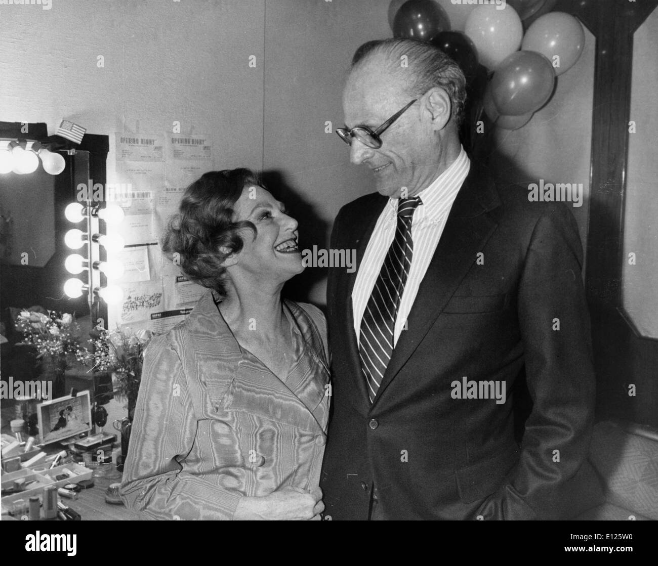 11. Februar 2005; London, UK; (FOTO) "Der Tiegel" und "Death of a