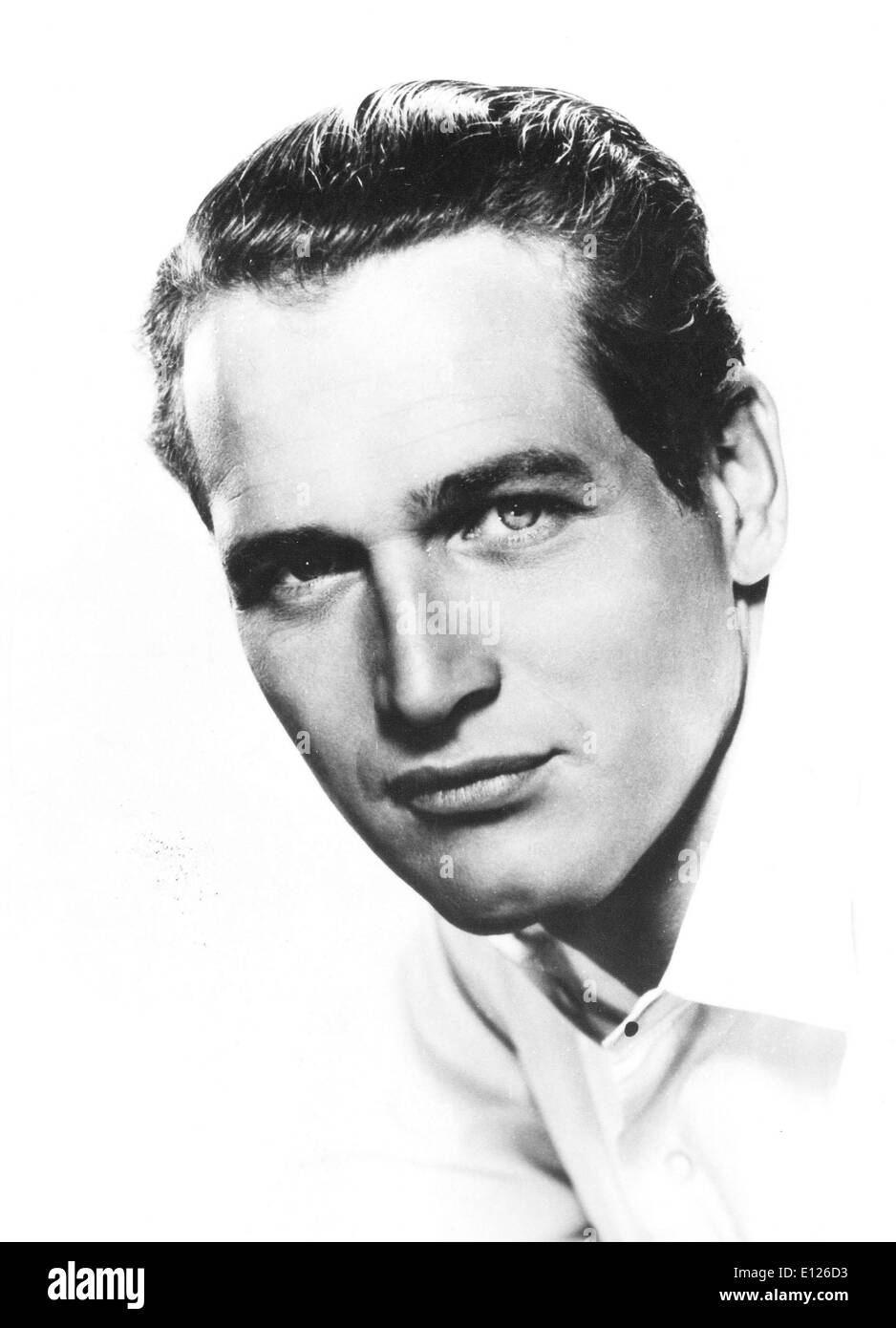 27. September 2008 - Westport, Connecticut - PAUL NEWMAN (26. Januar 1925 - 26. September 2008), der legendäre Filmstar und respektlose kulturelle Ikone, ein Modell Philanthropie angeheizt durch Gewinne aus einem Salat-Dressing, das wurde fast so berühmt erstellt wie er war, gestorben. Er war 83. Newman starb am Freitag in seinem Haus in der Nähe von Westport, Connecticut, nach einem langen Kampf mit dem Krebs, Publizist Jeff Sanderson sagte. Bild - Los Angeles, CA, USA - In einem Unternehmen, dem öffentlichen Skandal und Bad Boy Verhalten die Regel sind, als die Ausnahme, PAUL NEWMAN ist so viel ein Held offscreen als auf Stockfoto