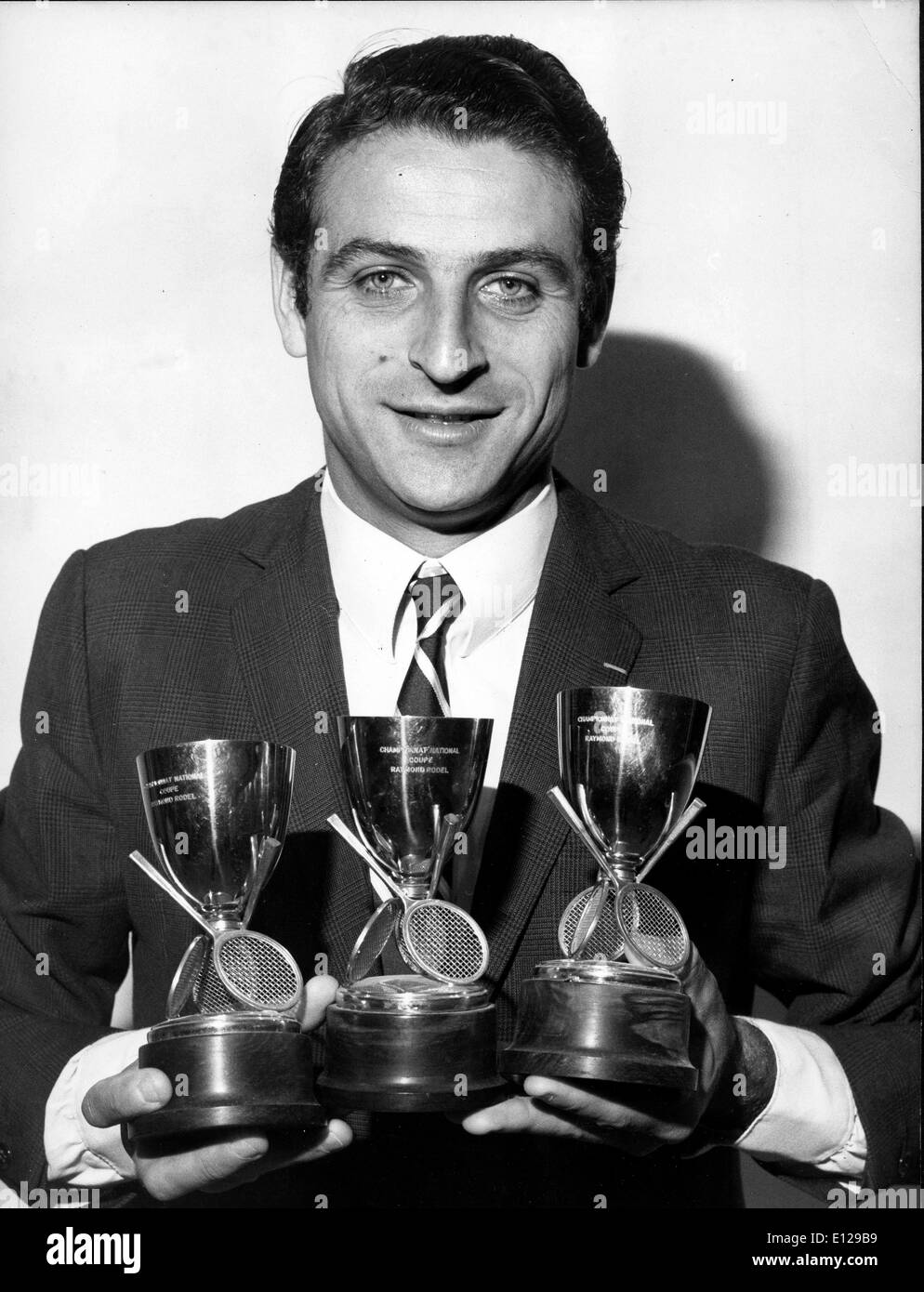 1. April 2009 - London, England, Vereinigtes Königreich - Tennis Spieler PIERRE DARMON) Stockfoto