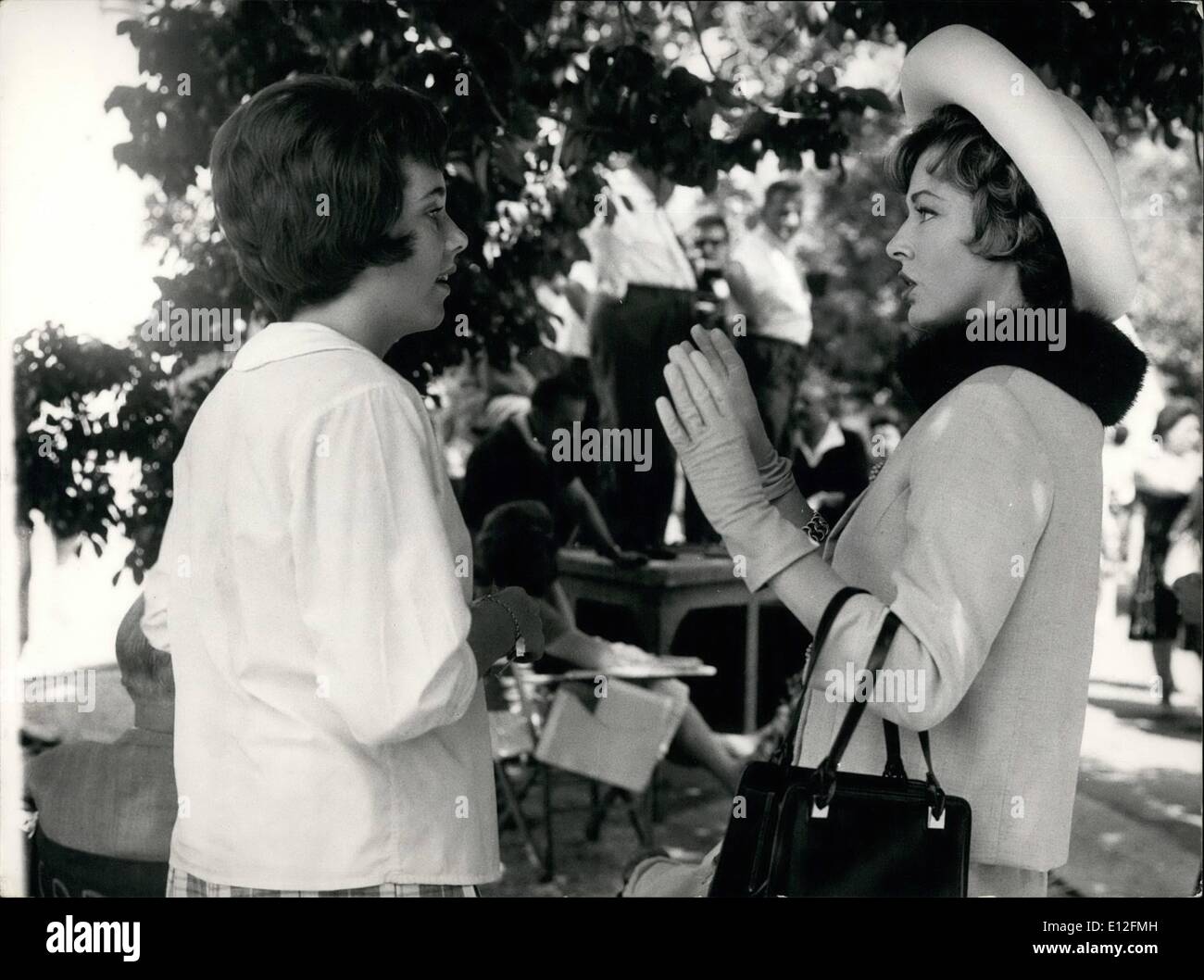 9. Januar 2012 - Rom: während der Dreharbeiten von "Panik-Knopf '' Julia der 13 Jahre alte Tochter von Eleanor Parker '' set'', ihre Mutter zu besuchen. Sie nehmen wahrscheinlich Teil des Films spielt eine kleine Rolle. Stockfoto