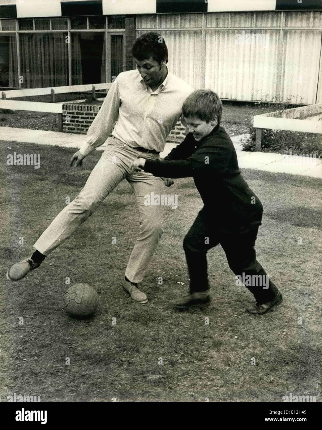 3. Januar 2012 - Tom Jones Stockfoto