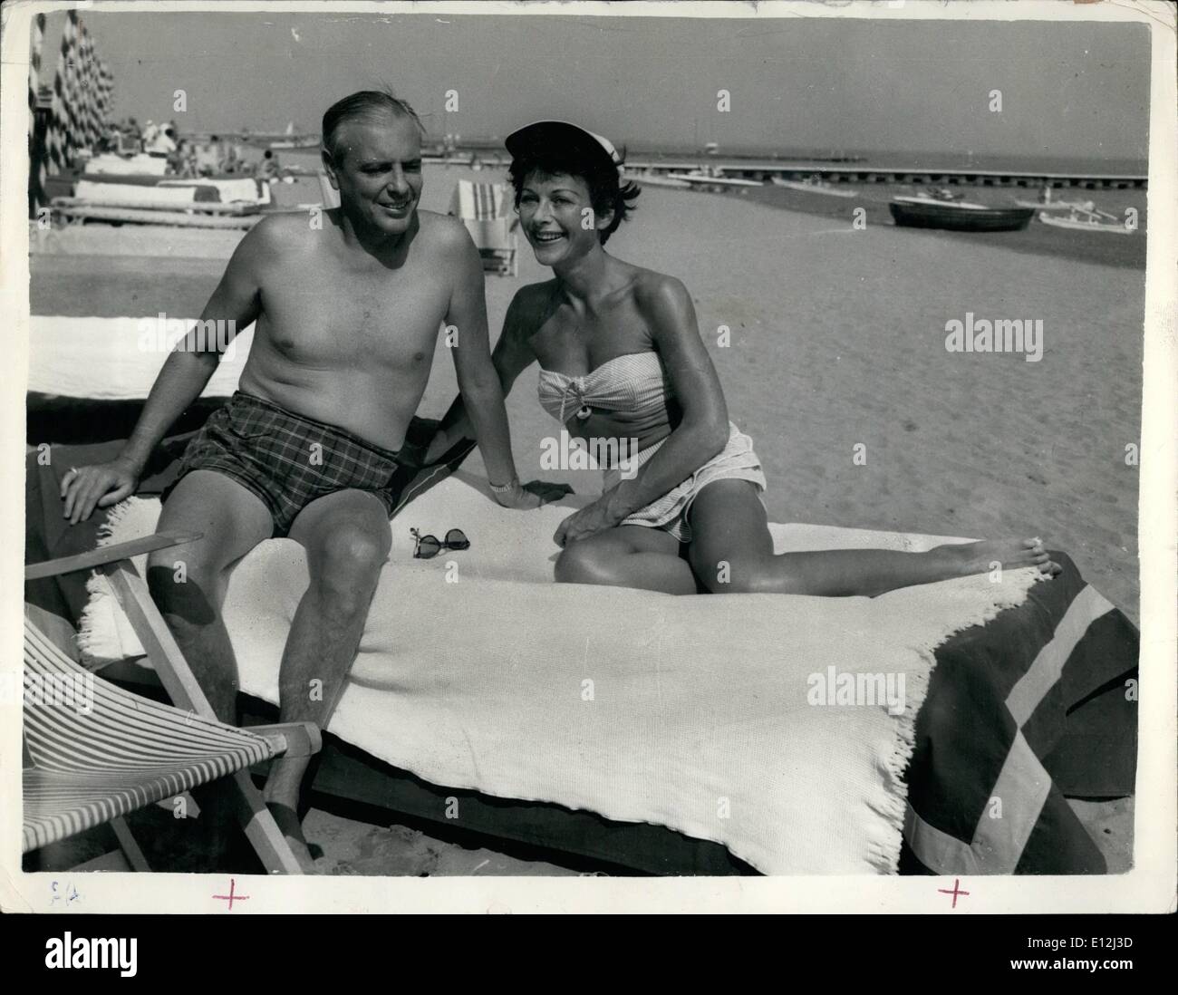 24. Februar 2012 - Hedy Lamarr auf dem Lido Venedig Film-Festival mit Howard Lee .co Stockfoto