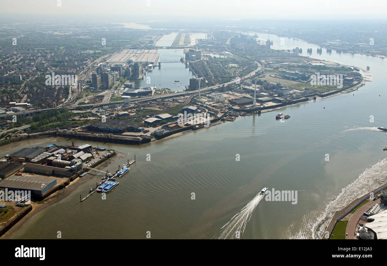 Luftbild von London City Airport und der Themse, London, UK Stockfoto