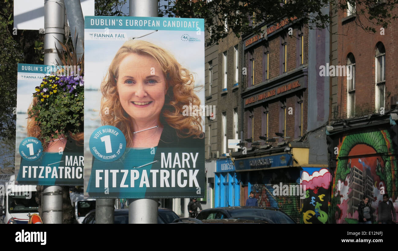 Mary Fitzpatrick Europawahl Poster auf einer Straße in Dublin City während des Buildvorgangs bis zu den lokalen Parlamentswahlen Stockfoto