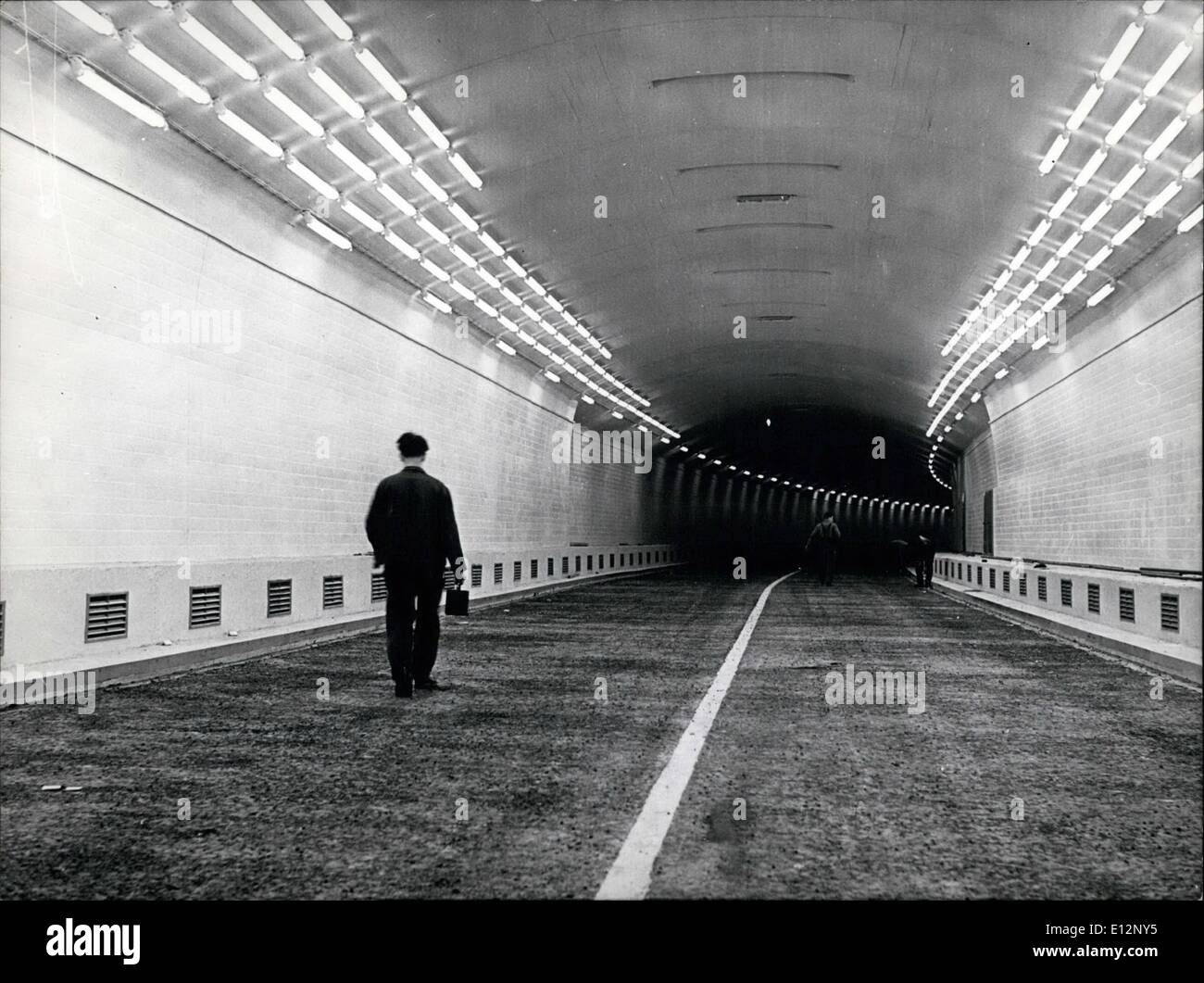 24. Februar 2012 - im Bild ist der Wagenburg-Tunnel in Stuttgart, drei Wochen bevor es fertig ist. Stockfoto