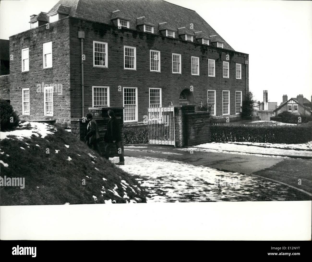 24. Februar 2012 - Board Richtungspunkte zu den Neubauten, derzeit im Bau auf dem neuen Campus der Aberystwyth Stockfoto