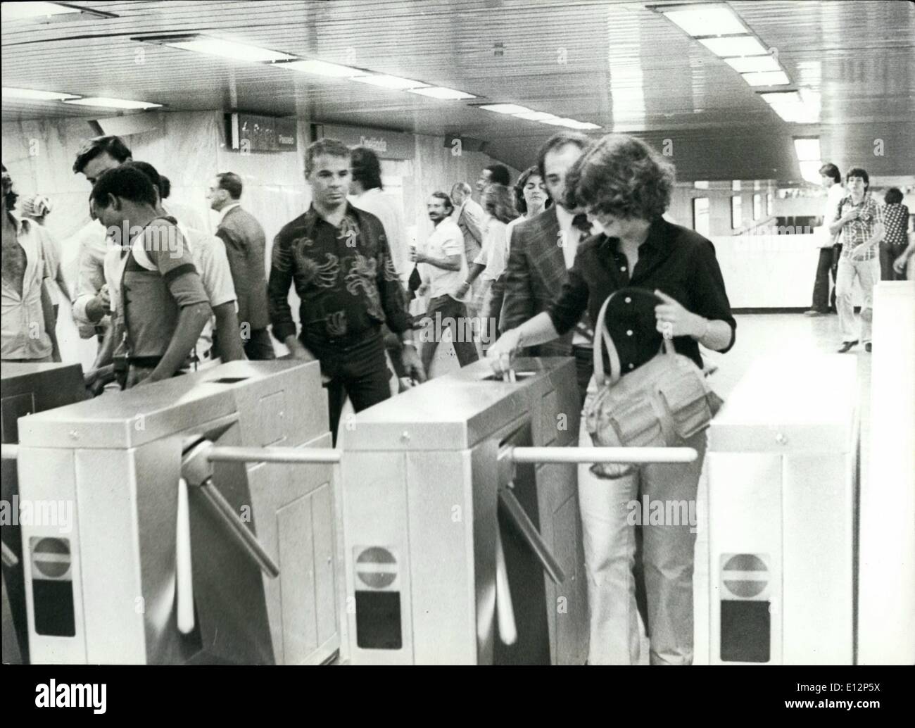 24. Februar 2012 - Brasilien à ¢ Â'¬â €œ Menschen im Stadttheater Station Rio de Janeiro März 1979 / Stockfoto