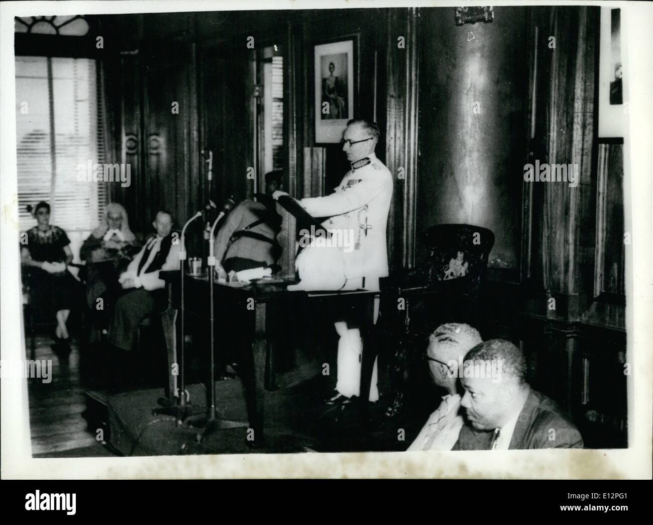 24. Februar 2012 - Brit-Guayana: Fotoshows der Gouverneur Sir Alfred Savage liest den Bericht der Kommission an den Legislative Council. Stockfoto