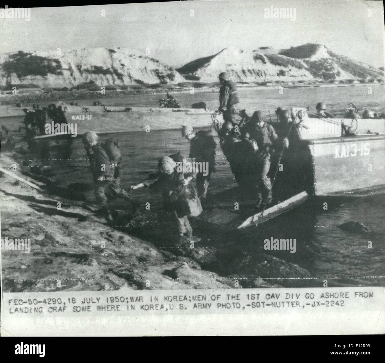 24. Februar 2012 - Release zu vermitteln: US-offiziellen Foto Nr. Stk. 5350 (KY) durch C.W.M. Giles in Landungsboote verteilt. Stockfoto